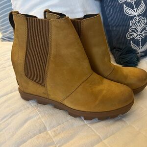 Sorel Brown Wedge Boots